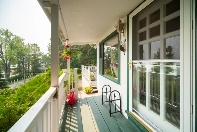 $1,550,000 | 8368 Portage Point Drive, Onekama, MI 49675