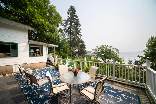 $1,550,000 | 8368 Portage Point Drive, Onekama, MI 49675
