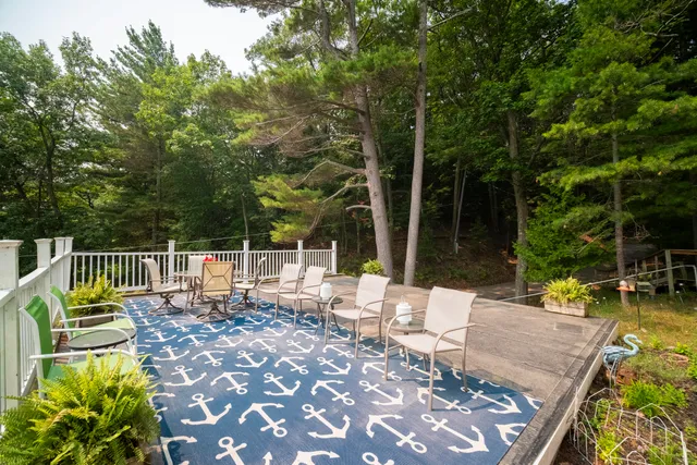 $1,550,000 | 8368 Portage Point Drive, Onekama, MI 49675