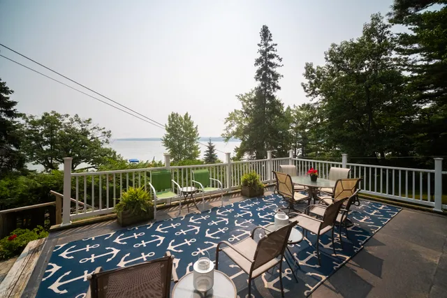 $1,550,000 | 8368 Portage Point Drive, Onekama, MI 49675