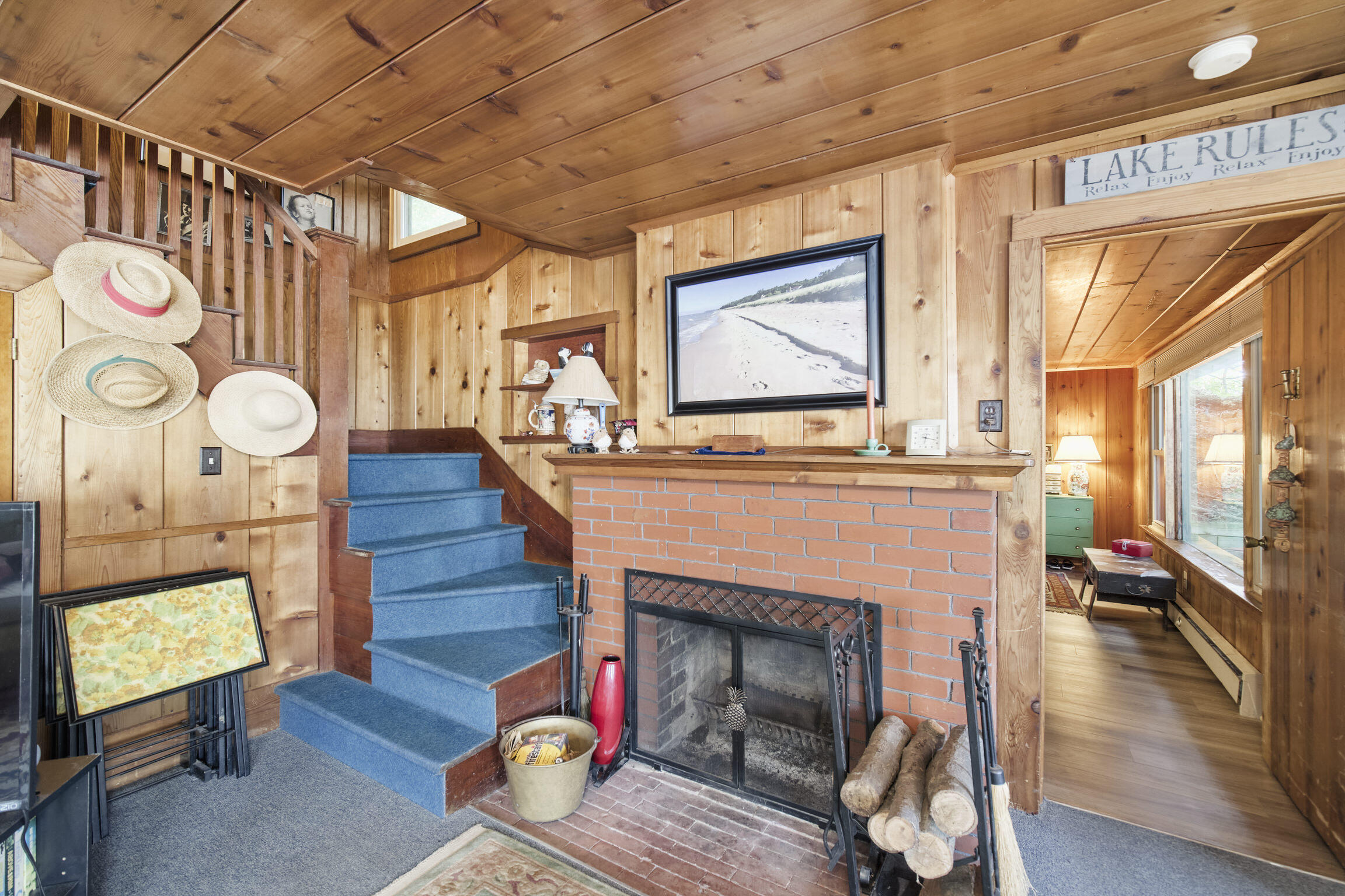 8368 Portage Point Drive Onekama, MI 49675 - Photo 29 of 68 Living Room