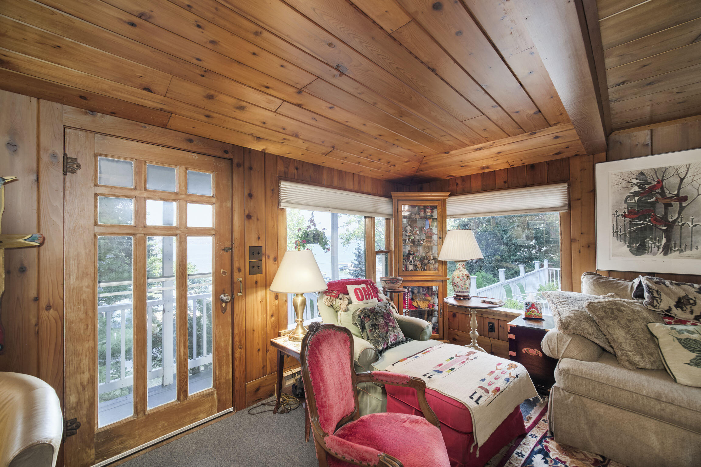 8368 Portage Point Drive Onekama, MI 49675 - Photo 33 of 68 Living Room