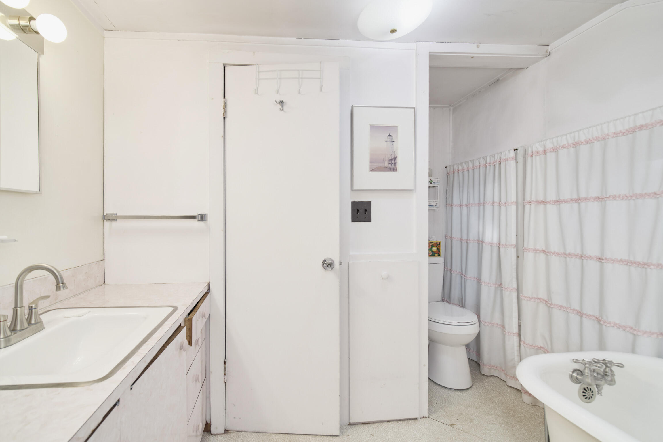 8368 Portage Point Drive Onekama, MI 49675 - Photo 58 of 68 Bathroom 2