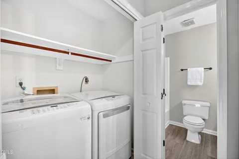 $525,000 | 1049 Mills Street, Raleigh, NC 27608