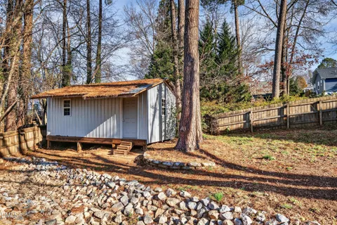 $525,000 | 1049 Mills Street, Raleigh, NC 27608