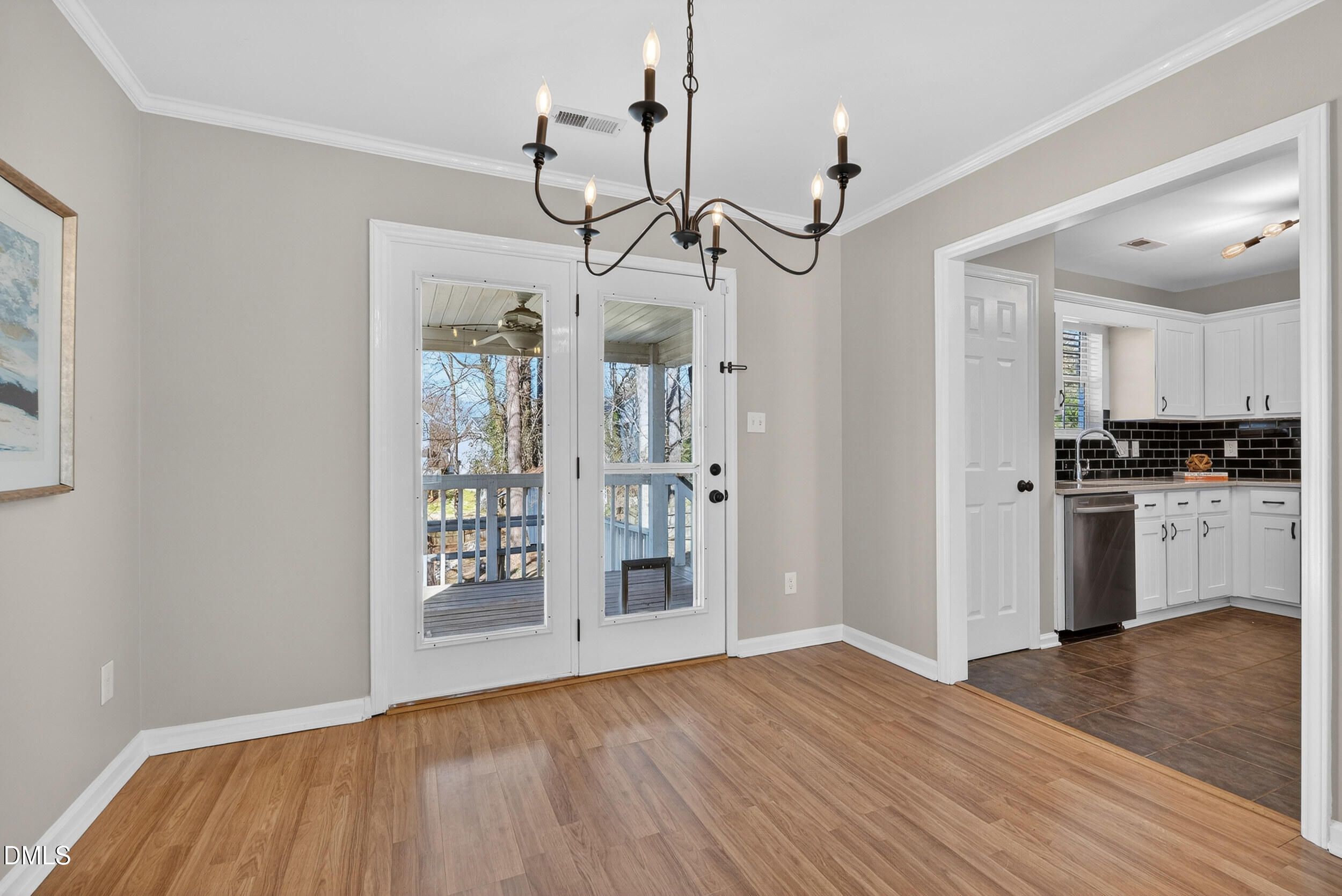 1049 Mills Street Raleigh, NC 27608 - Photo 9 of 31 22_dsc08122