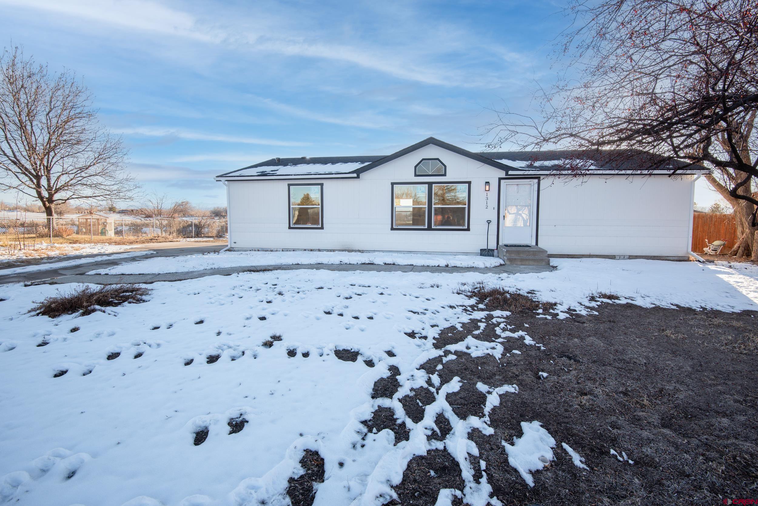 1312 Pitchfork Road Montrose, CO 81401 - Photo 2 of 42