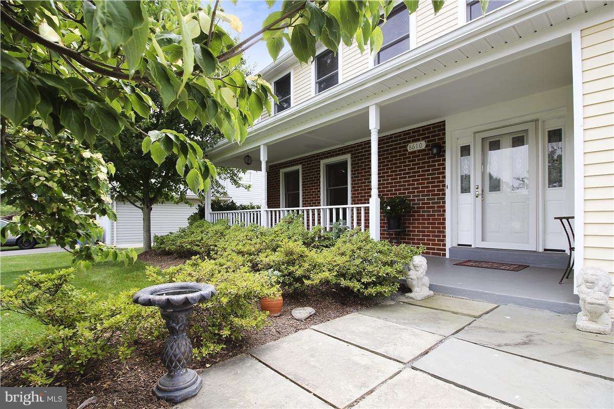 8610 Aqueduct Road Potomac, MD 20854 - Photo 26 of 30 Exterior (Front)