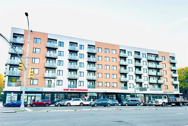 $450,000 | 62-98 Woodhaven Boulevard, Unit 6F | Middle Village