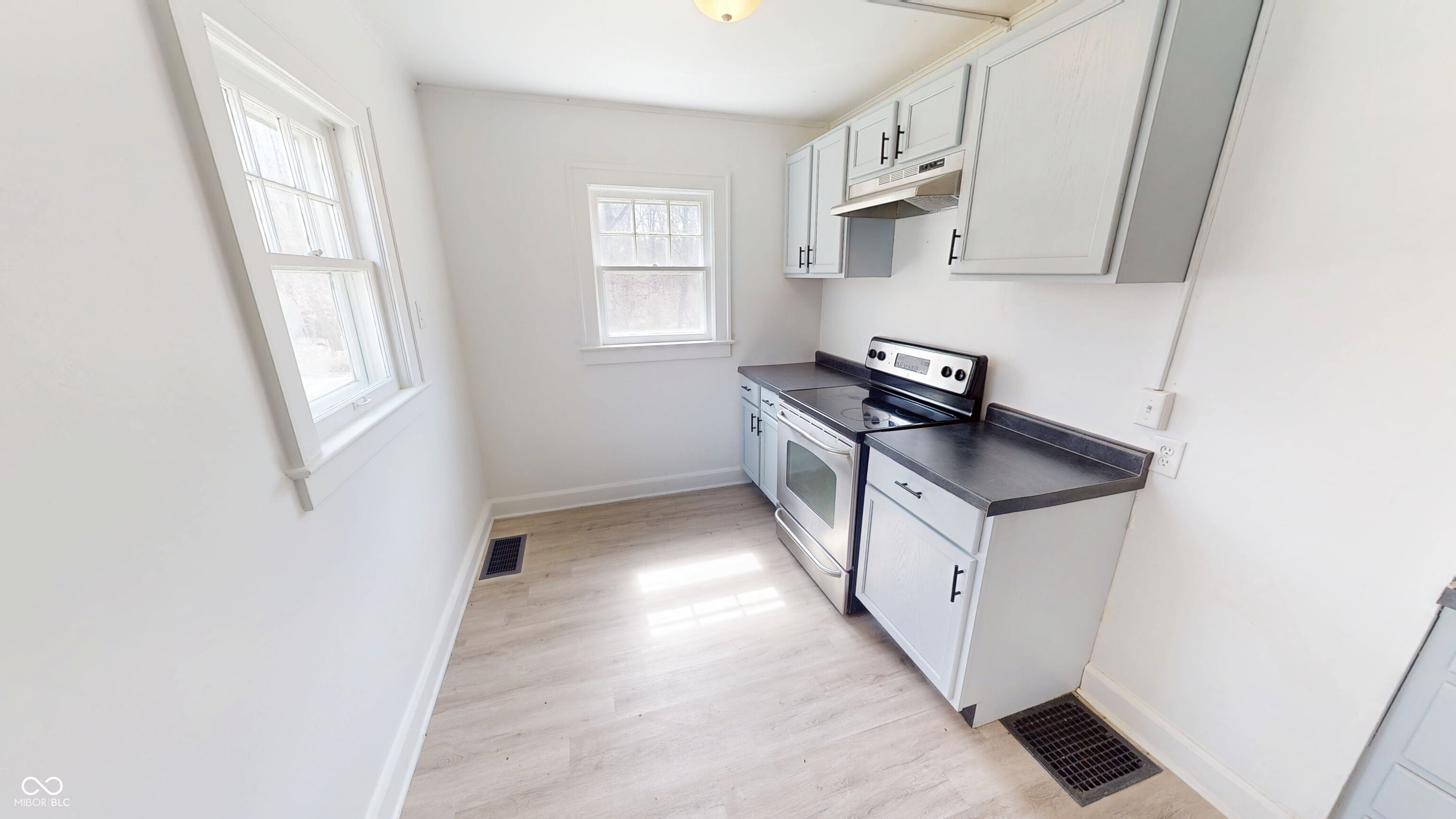 749 South River Road Covington, IN 47932 - Photo 11 of 55