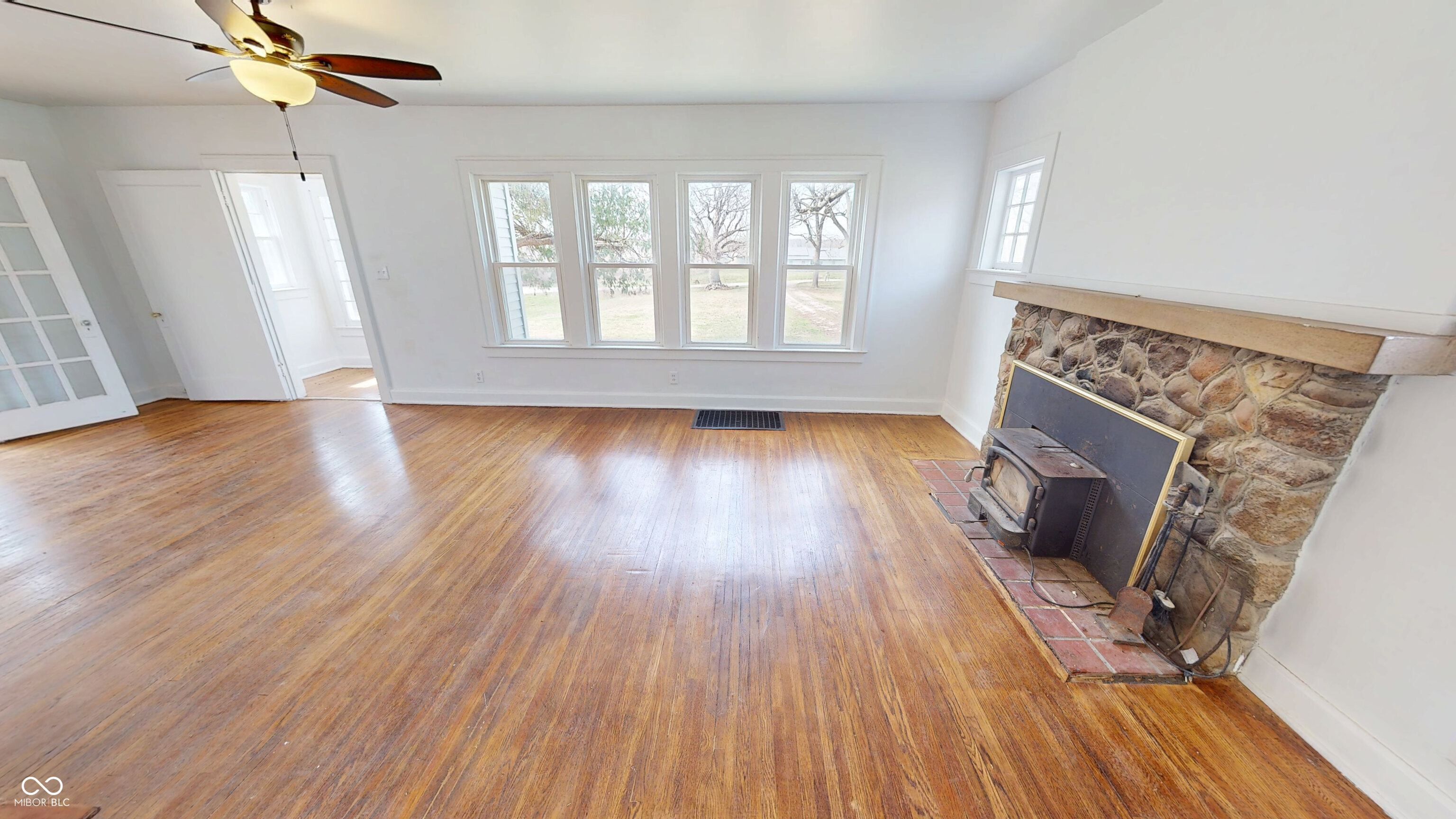 749 South River Road Covington, IN 47932 - Photo 17 of 55