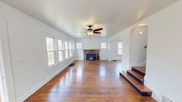 $299,900 | 749 South River Road, Covington, IN 47932