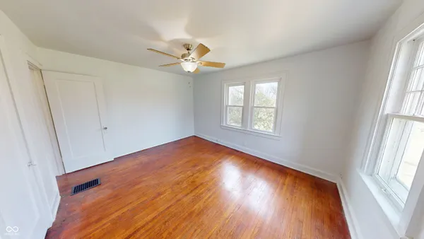 $299,900 | 749 South River Road, Covington, IN 47932