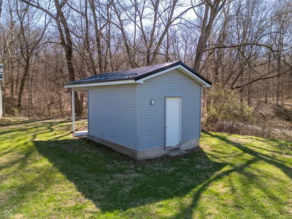 $299,900 | 749 South River Road, Covington, IN 47932