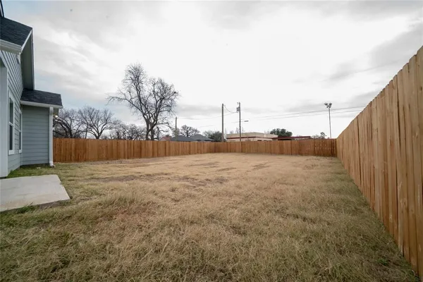 $225,000 | 1030 West Gandy Street, Denison, TX 75020