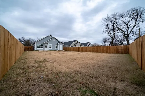 $225,000 | 1030 West Gandy Street, Denison, TX 75020