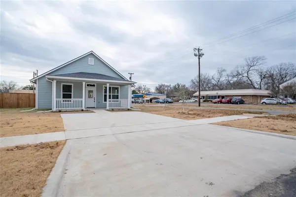 $225,000 | 1030 West Gandy Street, Denison, TX 75020