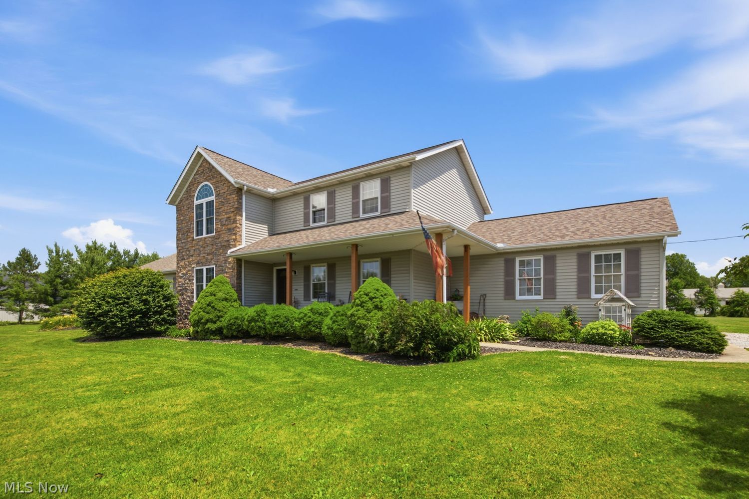 17095 Mennell Road Grafton, OH 44044 - Photo 2 of 39