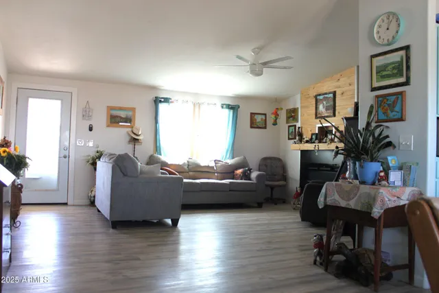 a view of walk in closet