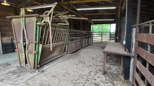 a view of an outdoor space