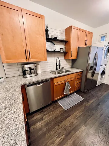 $3,500 | 2944 North Broadway, Unit 1S, Chicago, IL 60657