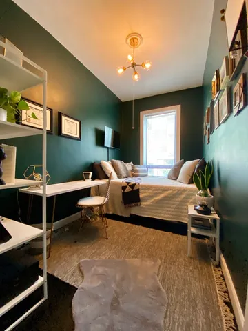 $3,500 | 2944 North Broadway, Unit 1S, Chicago, IL 60657