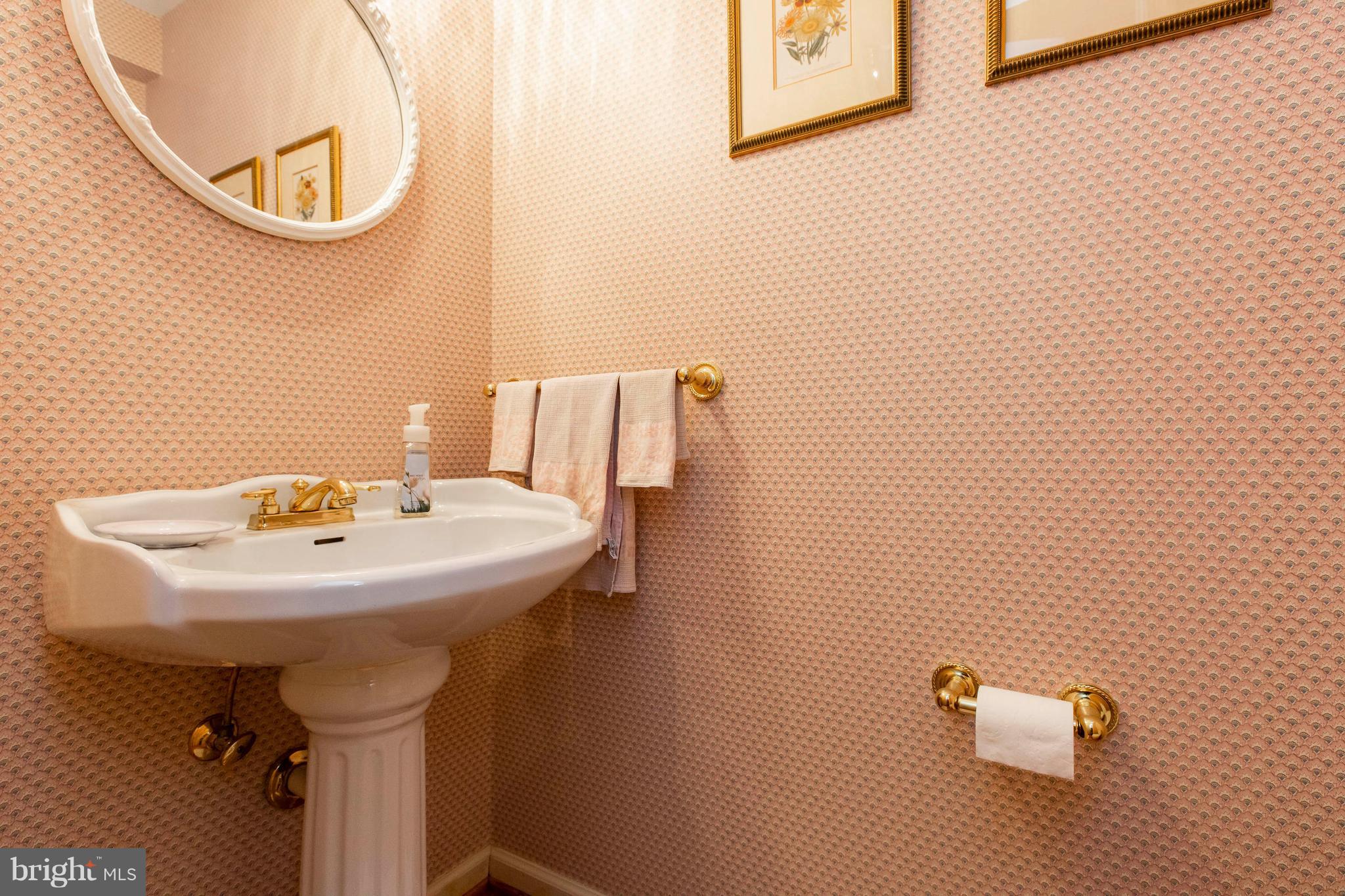 145 Bonifant Road Silver Spring, MD 20905 - Photo 15 of 29 Interior (General)