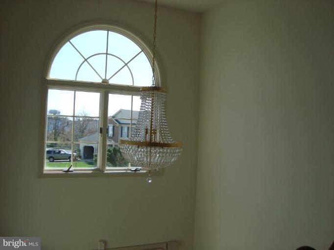 10 Trumpet Court Nottingham, MD 21236 - Photo 11 of 17 a view of room with a large window