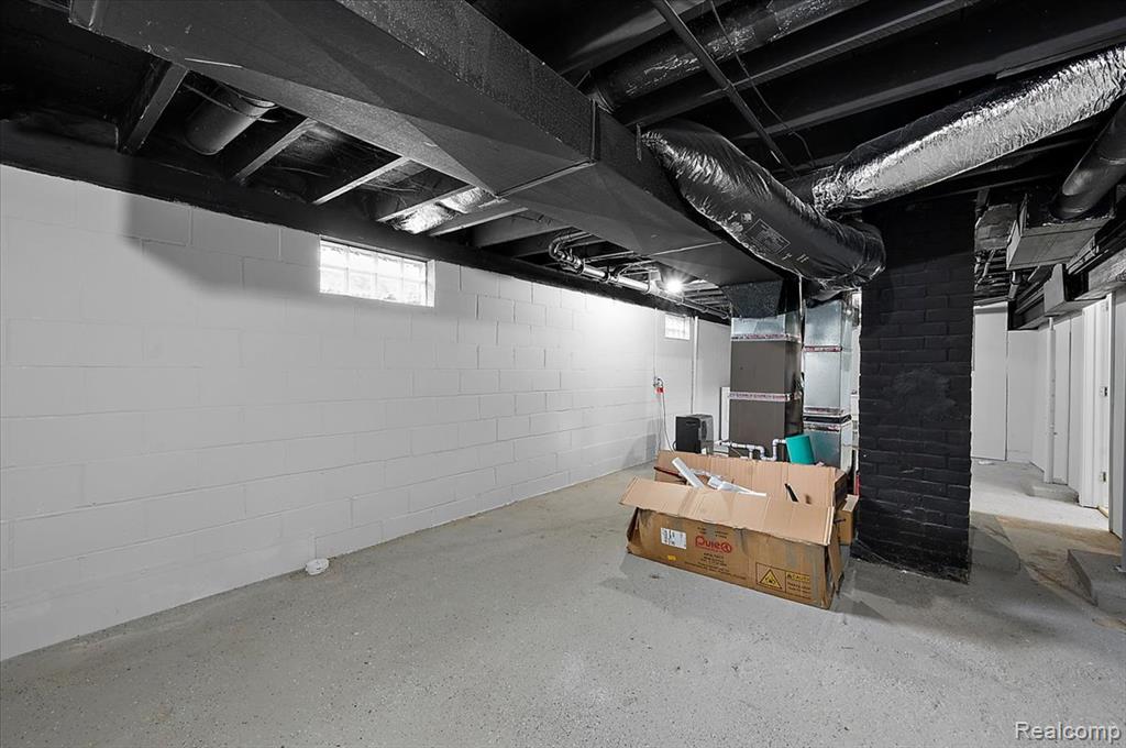 233 West Eleven Mile Road Madison Heights, MI 48071 - Photo 27 of 44 Gallery Image 27