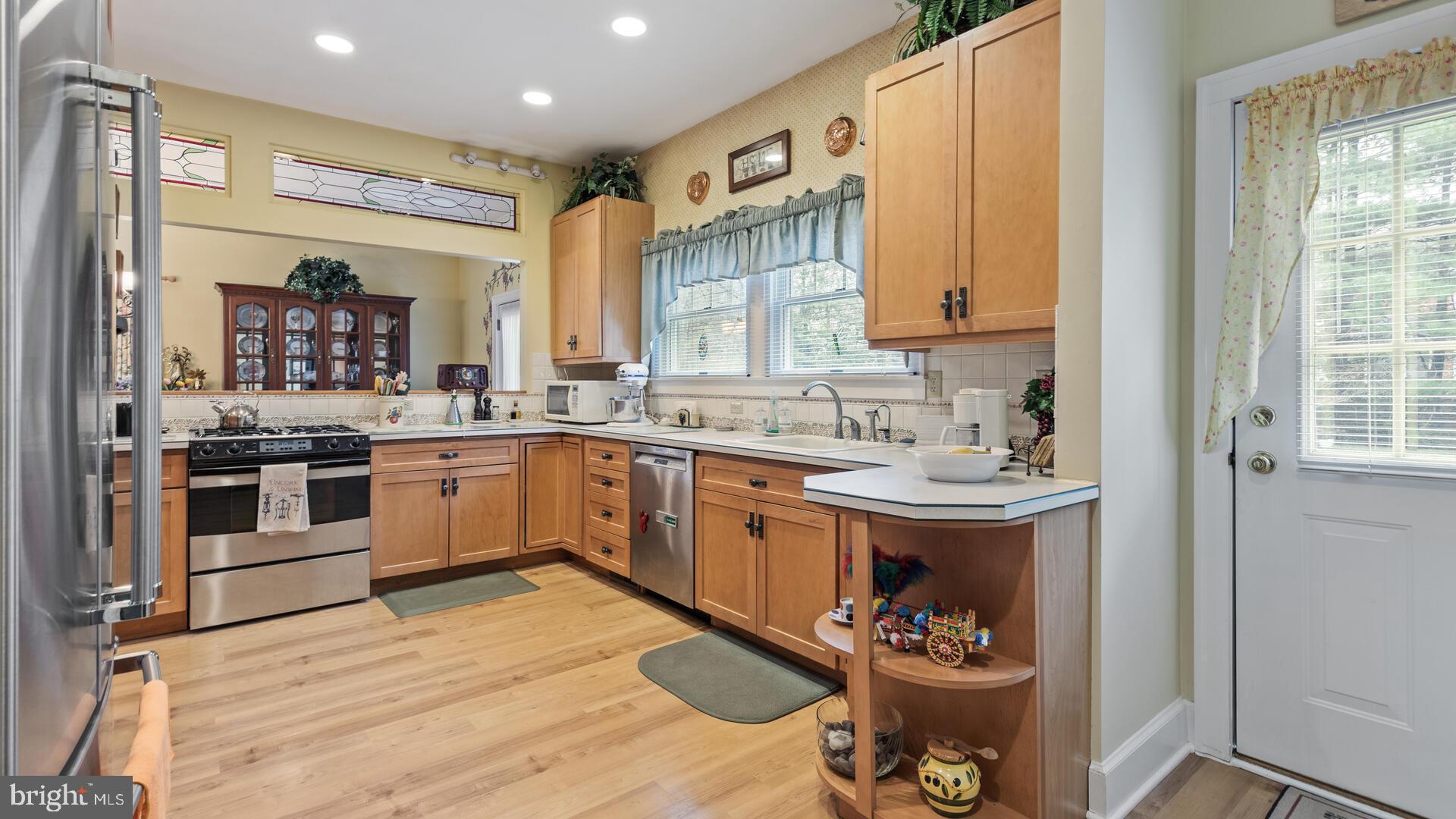 440 South Main Street Hightstown, NJ 08520 - Photo 7 of 43