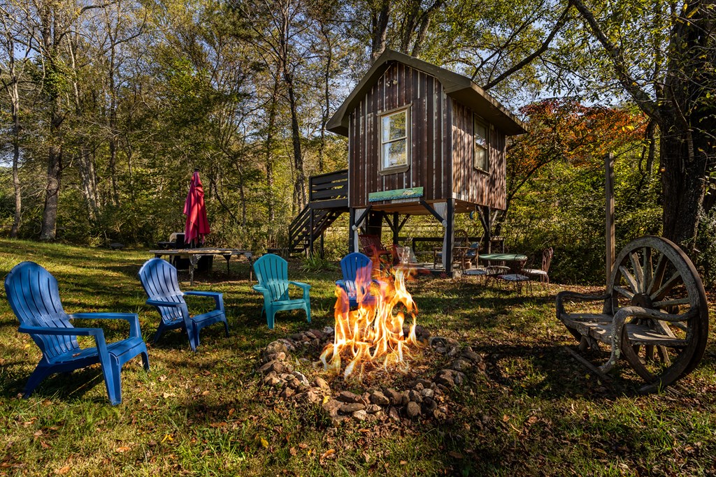 1681 Marrestop Road Murphy, NC 28906 - Photo 41 of 53 a view of an outdoor sitting area with chairs
