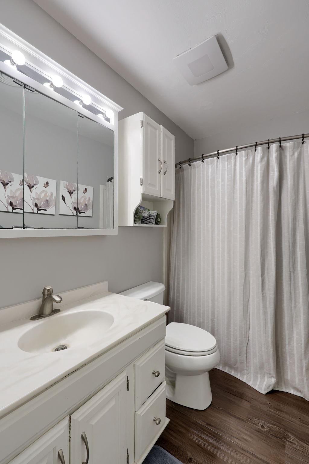3356 Turnpike Road Elizabethtown, PA 17022 - Photo 21 of 52 Main floor full bath
