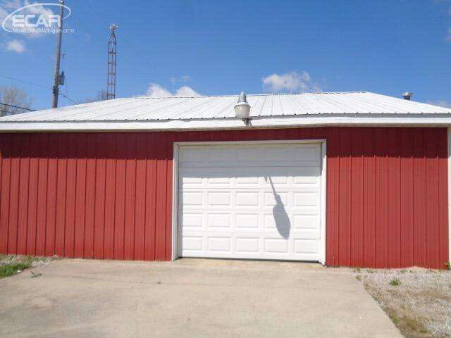 13780 Sheridan Road Montrose, MI 48457 - Photo 8 of 11 21144457-7.JPG