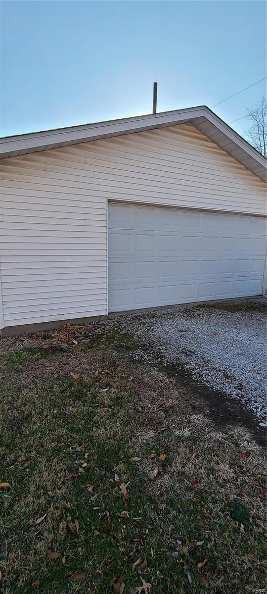 1402 Lemon Street Highland, IL 62249 - Photo 27 of 31 Gallery Image 27