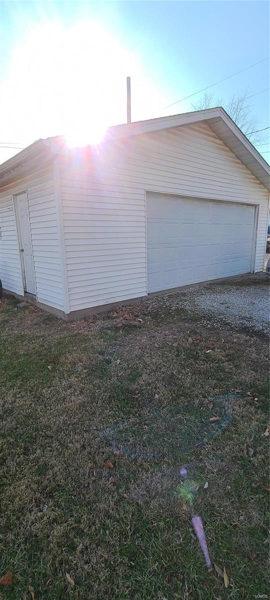 1402 Lemon Street Highland, IL 62249 - Photo 28 of 31 Gallery Image 28