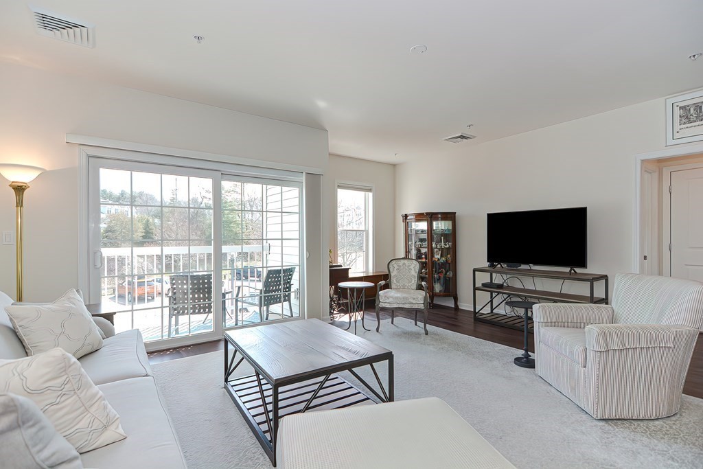 7 Morgan Drive, Unit 203 Natick, MA 01760 - Photo 9 of 30