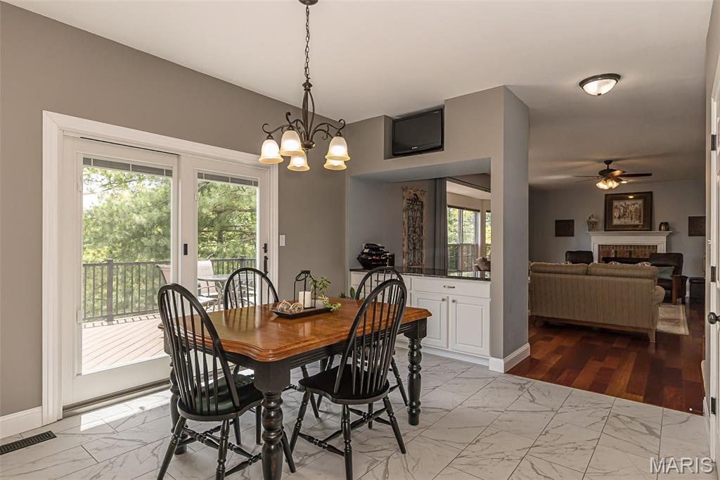 733 Castle Ridge Drive Ballwin, MO 63021 - Photo 24 of 74