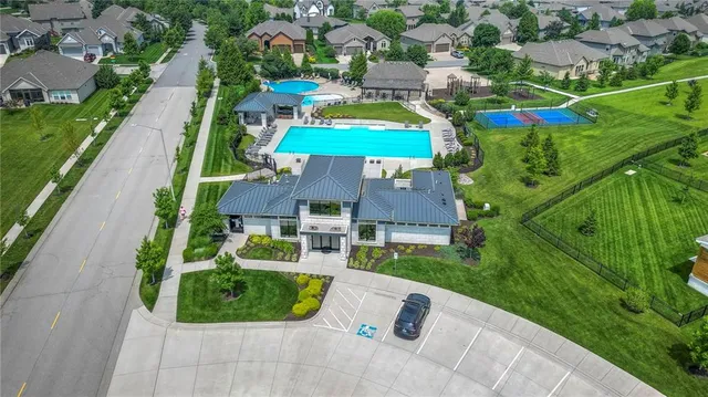 $711,950 | 13012 West 174th Place, Overland Park, KS 66221
