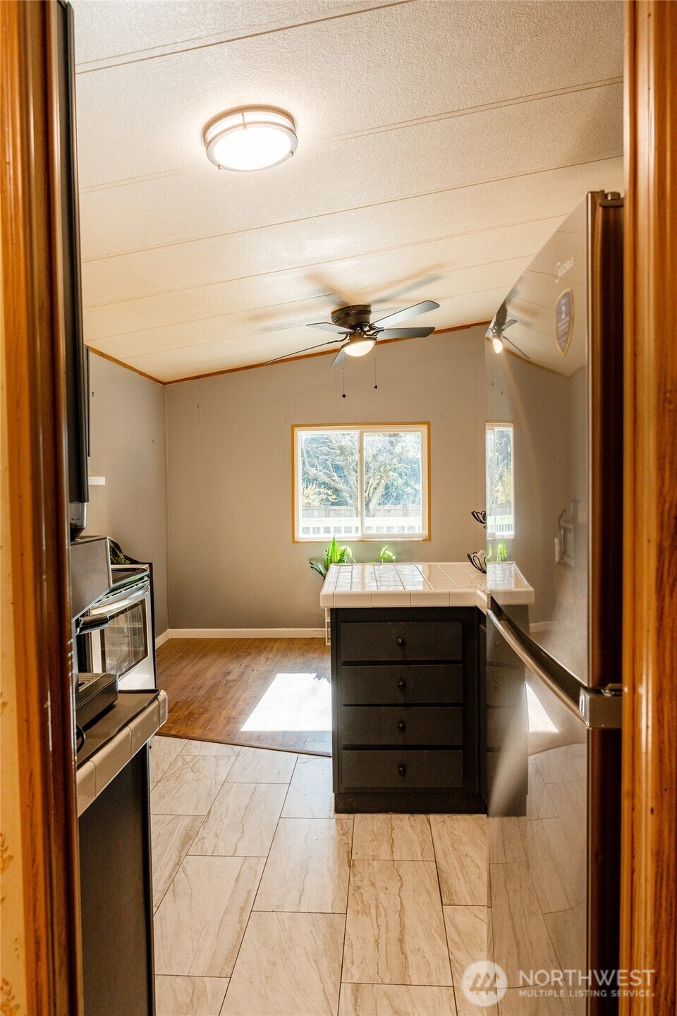 521 Northeast Larson Lake Road Belfair, WA 98528 - Photo 11 of 35