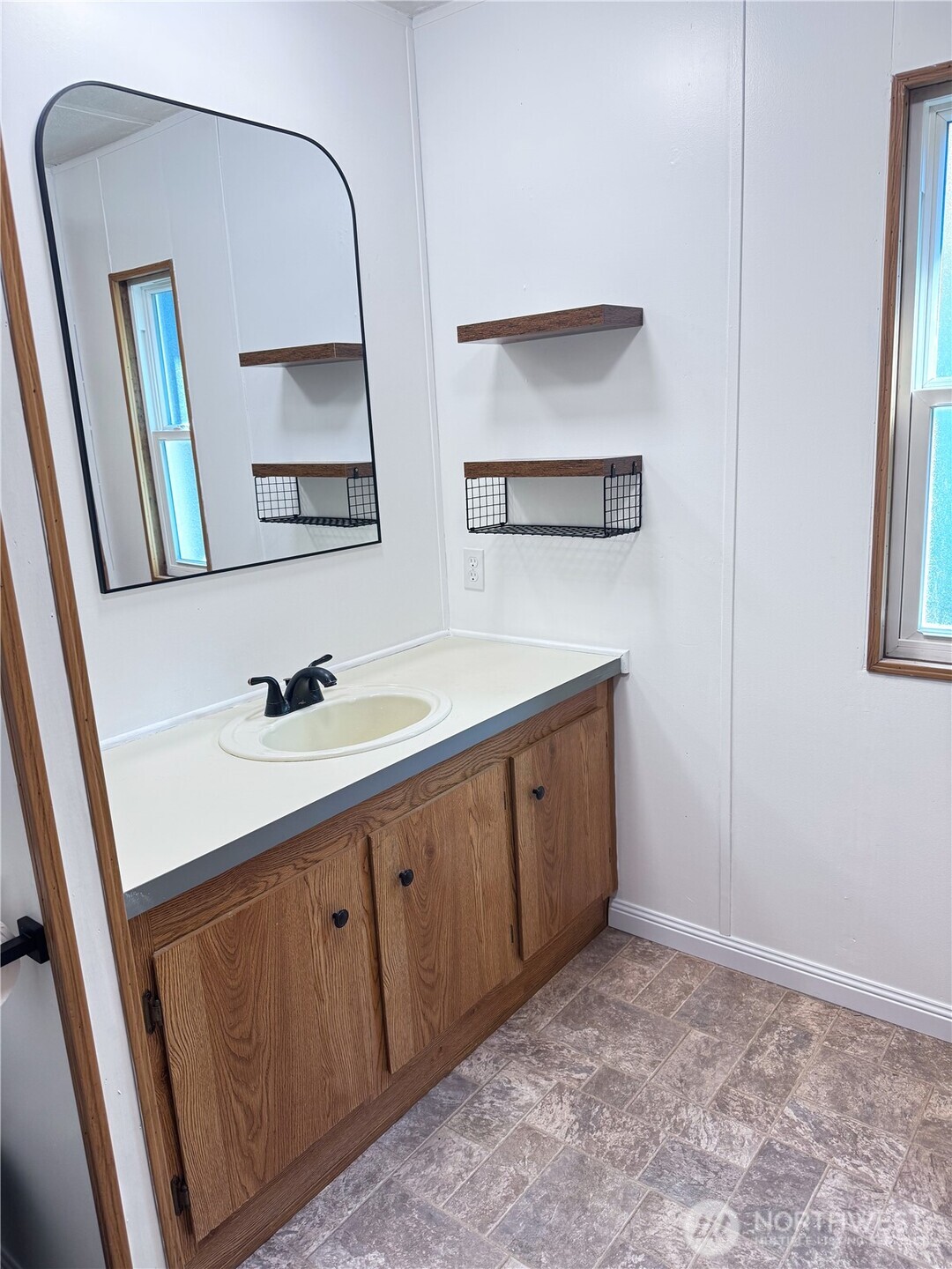 521 Northeast Larson Lake Road Belfair, WA 98528 - Photo 17 of 35