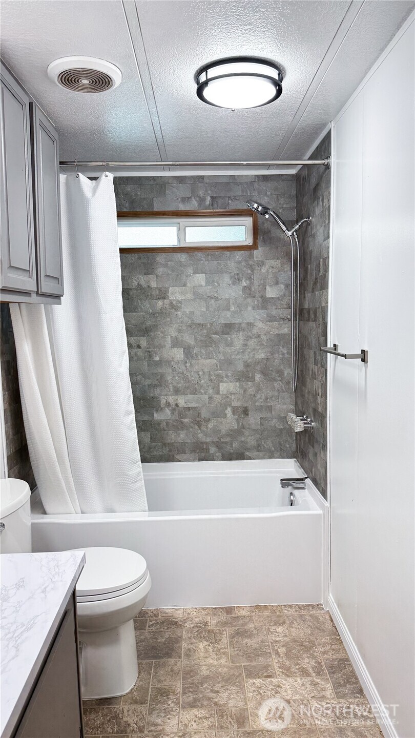 521 Northeast Larson Lake Road Belfair, WA 98528 - Photo 22 of 35