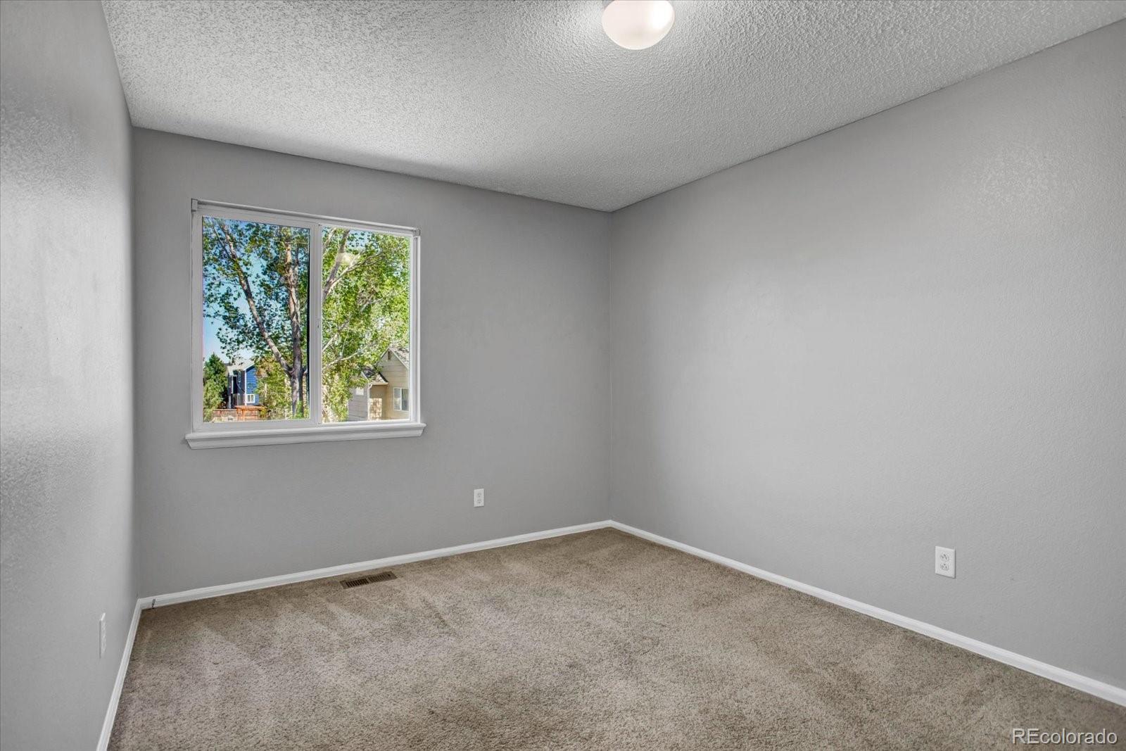 5189 Enid Way Denver, CO 80239 - Photo 11 of 18