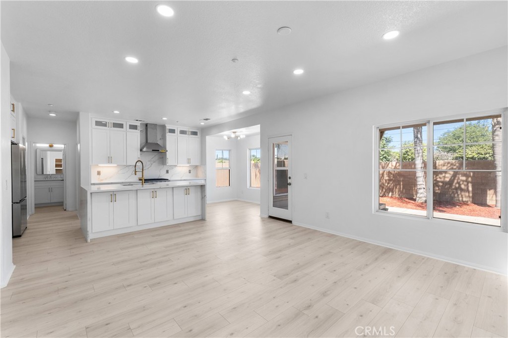 1271 Castledale Street Riverside, CA 92501 - Photo 12 of 54