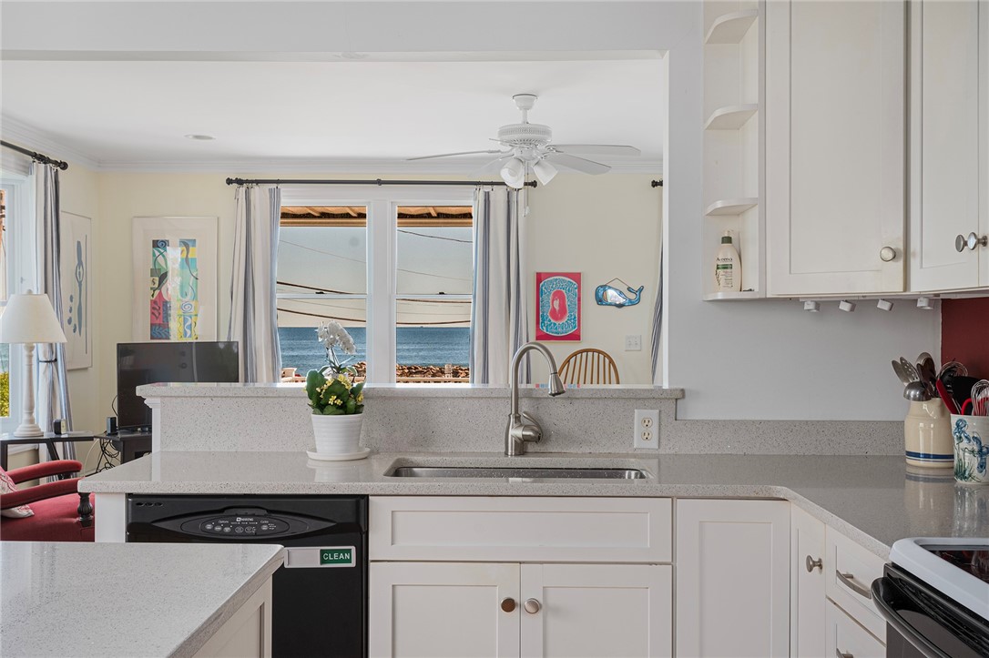 179 Ocean Road, Unit A Narragansett, RI 02882 - Photo 19 of 35