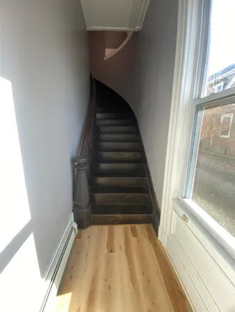 $1,800 | 158 Broad Street, Unit 2, Claremont, NH 03743