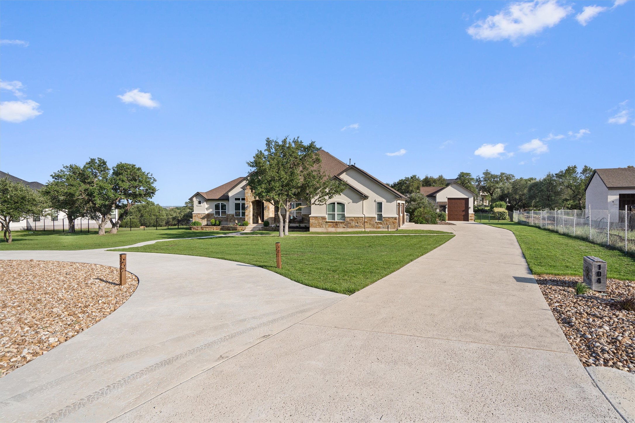 104 Highland Spring Lane Georgetown, TX 78633 - Photo 8 of 40