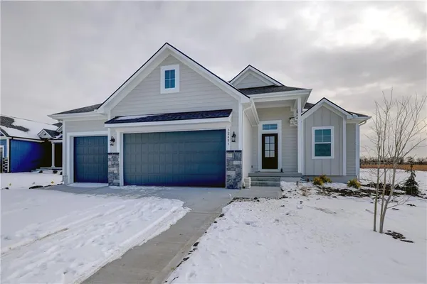 $499,900 | 32481 West 167th Court, Gardner, KS 66030