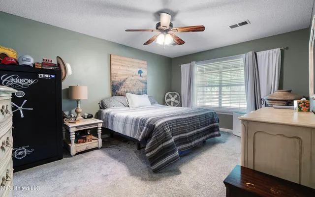 $395,000 | 6193 Nesbit Road, Lake Cormorant, MS 38641