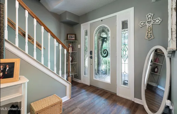 $395,000 | 6193 Nesbit Road, Lake Cormorant, MS 38641