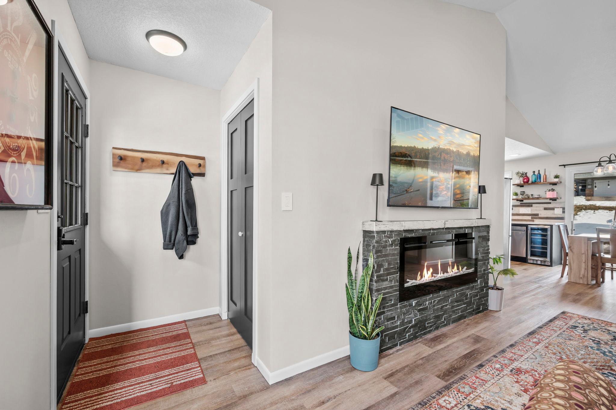 1024 Fox Run Road Waconia, MN 55387 - Photo 3 of 45